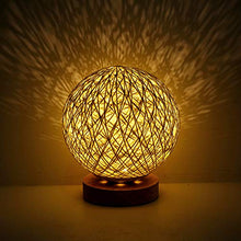 Ghopy Lampada da Comodino a LED In Camera da Letto,Lampada da Tavolo in Legno Intreccio a Spago + Legno Massello, Decorazione Natalizia Caldo, Decora Il Soggiorno Camera da Letto Studia (D'oro)