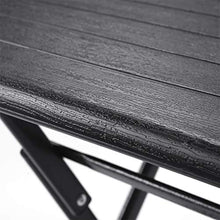 SONGMICS Tavolino Pieghevole da Giardino con Superficie in Plastica con Venatura del Legno, Gambe in Ferro Stabile, Piedini Simili di Zoccoli, Chiusure di Sicurezza, 62 x 62 x 73 cm, Nero GPT04BK