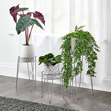 mDesign Midcentury Set da 3 Portavasi da terra in metallo – Portapiante da interno con design rotondo moderno e gambe a forcina – Versatili fioriere da interno e esterno – argento