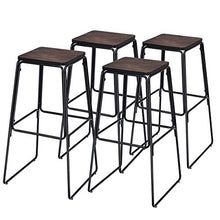 COSTWAY Set di 4 sgabelli da Bar ad Altezza bancone, Legno d’Olmo Resistente, Struttura in Ferro con poggiapiedi, Piedini Antiscivolo