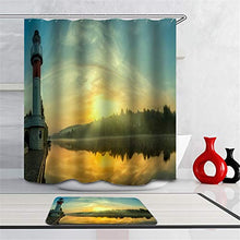 Combinazione Bagno. Immagini Chiare E Colori Vivaci Rendono Il Tuo Bagno Pieno di Vita. Accessori da Bagno. Foresta. Lago. Faro.