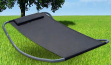 Lettino a Dondolo XXL | lettino per prendere il sole e dondolarsi | colore grigio | extra large ca. 200x130x32 cm | robusto telaio di metallo | sdraio moderno design con cuscino | materiali di qualità | per interni ed esterni