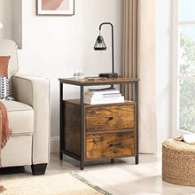 VASAGLE Comodino, Tavolino, 45 x 45 x 60 cm, Ripiano Aperto e 2 Cassetti, per Soggioro, Camera da Letto, Industriale, Marrone Vintage e Nero LET067B01