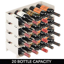 mDesign Set da 4 scaffali per bottiglie di vino impilabili – Portabottiglie in plastica per 20 bottiglie in totale – Organizer in plastica per ogni tipo di bottiglia – beige