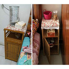 XXSHN Comodino Mobiletto portaoggetti Semplice in Rattan Comodino Quadrato Comodino in Piedi Porta Fiori Scaffale portaoggetti con Porta Ripiani Doppi Scaffale Piccolo per Camera da Letto Comodino