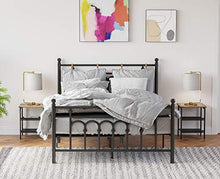 VASAGLE Tavolino per Soggiorno, Comodino in Stile Industriale per Camera da Letto, con 2 Ripiani in Rete Regolabili, Stabile Struttura in Metallo, Montaggio Facile, Greige e Nero LET023B02