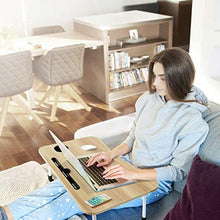 BOPUROY Tavolo Laptop, Tavolo per Notebook, Pieghevole Tavolo per Computer Portatile, Supporto PC Portatile con Gambe Pieghevoli per Divano, con Fessura per Tazza, per Lletto/Divano/Pavimento - Arredi Casa