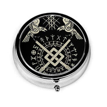 Portapillole a 3 scomparti per Odin's Raven Huginn e Muninn scandinavo Rune Tattoo Luxury Kit da viaggio in metallo rotondo argento pulsante pillola dispenser vitamine olio di pesce integratori