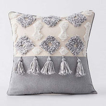 Federa per cuscino in stile tribale boho intrecciato con nappe a righe