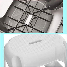 Tastak Sgabelli for Bambini, sgabelli for Passo in plastica, sgabelli in Gomma Antiscivolo Sgabelli a Pedale Sono sgabelli Solidi e stabili, Grigio in PP ecocompatibile