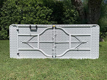 MLI Tavolo Pieghevole da Giardino Bianco con Gambe Bianche 152X70X74 Perfetto Come Tavolo da Campeggio, da Buffet, da Cucina | Tavolino GDZ152 Esterni Richiudibile a Valigetta con Maniglia