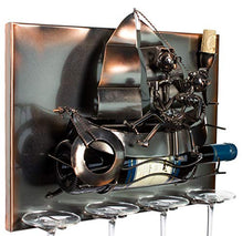 Brubaker Wine Bottle Holder Barca a Vela con Gli Amanti - Wall Art Picture Metal - con 4 portabicchieri - Incluso Biglietto di Auguri per Il Vino Presente