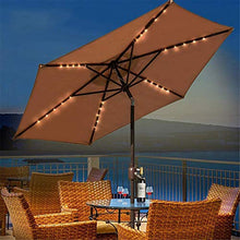 Tavolo da picnic all'aperto Ombrellone ad energia solare con 30 luci a LED, ombrelloni da esterno in alluminio per ponte, regolazione di inclinazione della piscina e braccialetti Li (sedia) Bbq Party