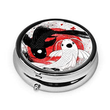 Scatola rotonda per medicina portatile, mini portapillole in metallo, dispenser per pillole tascabili, borsa da viaggio, regalo Koi Fish Yin Yang