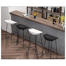 Sgabello da bar Set di 3, Sgabello da bar con schienale in plastica, Sgabello da cucina da banco, sedile in plastica PP, gambe in metallo nero, poggiapiedi design, altezza del sedile 65cm/70cm/75cm