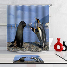Combinazione Bagno. Immagini Chiare E Colori Vivaci Rendono Il Tuo Bagno Pieno di Vita. Accessori da Bagno. Pinguino. Leone Marino.