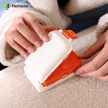 Astuccio portatile per pillole, dispenser per pillole da viaggio, con tre strati e grandi scomparti per contenere vitamine, pillole e capsule.