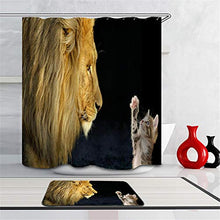 Combinazione Bagno. Immagini Chiare E Colori Vivaci Rendono Il Tuo Bagno Pieno di Vita. Accessori da Bagno. Leone E Gatto.