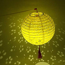 ARTFFEL Vola 7 Imposta Lanterne di Carta Lampada Scavato di Stile Cinese Hanging Lanterne con Polo Nappa Lampadina for la Cerimonia Nuziale della Festa di Compleanno .Compleanno