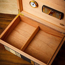 Umidificatori di sigari - Scatola di sigari Legno di cedro Fodera Moda Apparenza Legno Modello Parquet 25 Sigari con igrometro possono essere posizionati Dimensioni: 35x24x10cm Cedro spagnolo contenit