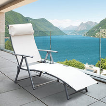 Outsunny Sdraio da Giardino Pieghevole con Cuscino, Schienale con 7 Reclinazioni, 137x63.5x100.5cm, Beige