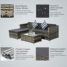 Set Salotto da Giardino Divano 3 Posti Pouf e Tavolino in Rattan Grigio