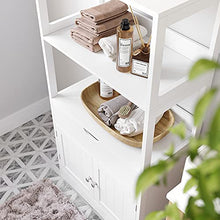 VASAGLE Mobile Bagno, Mobiletto Bagno, Armadietto Multiuso, con Cassetto, 2 Ripiani Aperti e Anta Doppia, 60 x 32,5 x 122 cm (L x P x A), Bianco BBC64WT