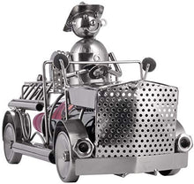 BRUBAKER Portabottiglie da Vino Dei Vigili Del Fuoco - Portabottiglie con Scultura in Metallo Del Motore Dei Pompieri - 32 cm di Metallo - Regalo di Vino per Pompieri e Donne Del Fuoco