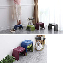FSYGZJ Poggiapiedi Sgabello Sgabello Sgabello Sgabello in plastica Sgabello Quadrato per Uso Domestico Cambia Scarpe Piccola Panca Sedia da Soggiorno Sgabello Antiscivolo per Bagno per Adulti (Colo