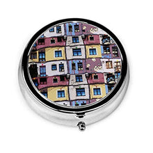 Katarina, portapillole a 3 scomparti per finestre Hundertwassers House Vienna, kit da viaggio di lusso in metallo rotondo argento pulsante pillola dispenser vitamine olio di pesce integratori