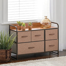 mDesign Elegante cassettiera con 1 cassetto grande e 4 piccoli – Capiente canterano ideale per qualunque stanza della casa – Comò in metallo, legno MDF e tessuto – marrone chiaro