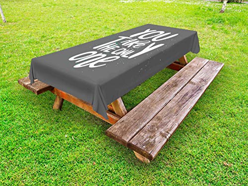 ABAKUHAUS One And Only Dire Tovaglia da Esterno, Romantico Lettering Art, Tovaglia da Picnic Lavabile Decorativa, 145 cm x 305 cm, Bianco e Dimgray