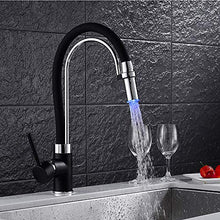 Faucet-4456 Rubinetto della Cucina LED, Ponte Nero Mount, Rotazione Foro Singolo Estrarre 3 Diversi Colori Chiari LED