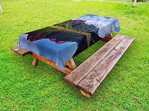 ABAKUHAUS Natura Scena Tovaglia da Esterno, Picchi di Ferro Rosso sul Lago, Tovaglia da Picnic Lavabile Decorativa, 145 cm x 305 cm, Multicolore