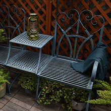 Panca per terrazza con doppia sedia in ferro battuto per esterni, Semplici panchine retrò nel cortile del giardino, Panca decorativa in metallo con schienale / bracciolo / ripiano, adatta per prato