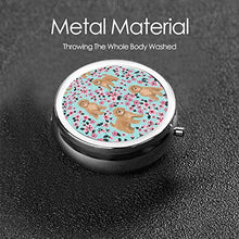 Scatola rotonda per medicina portatile, mini pillole in metallo, dispenser per pillole da tasca, borsa da viaggio, cavoodle Cherry Blossom primavera floreale carino Cavapoo