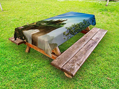 ABAKUHAUS Castello Tovaglia da Esterno, Fortezza Fairytale sulla scogliera, Tovaglia da Picnic Lavabile Decorativa, 145 cm x 265 cm, Blu Verde Marrone e Verde