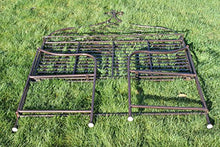 Garden Market Place Panca da giardino in stile elisabettico, con schienale alto, in metallo, finitura bronzo antico, 108 X 143 X 48CM